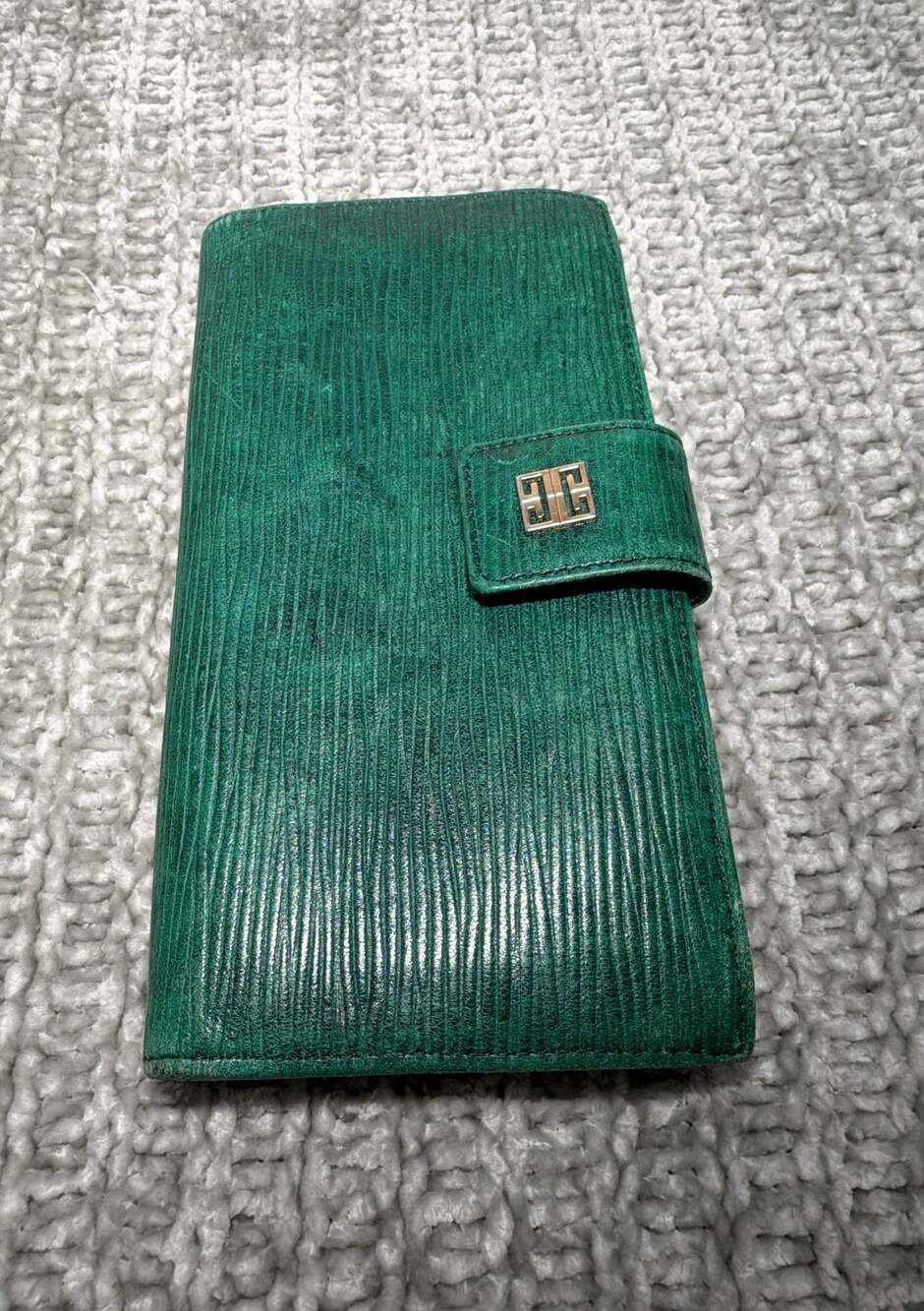 Givenchy Vintage Green Ribbed Lizard-Embossed Leather Kiss Lock Continental